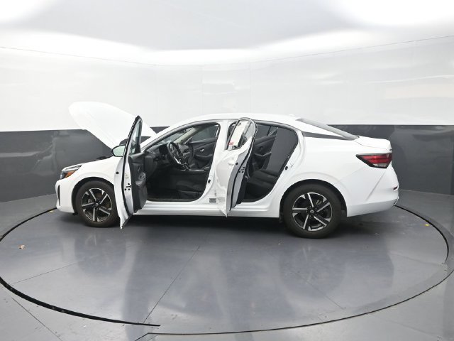 Used 2024 Nissan Sentra SV FWD image 42