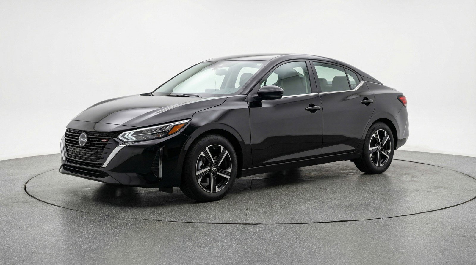 Used 2025 Nissan Sentra SV image 3