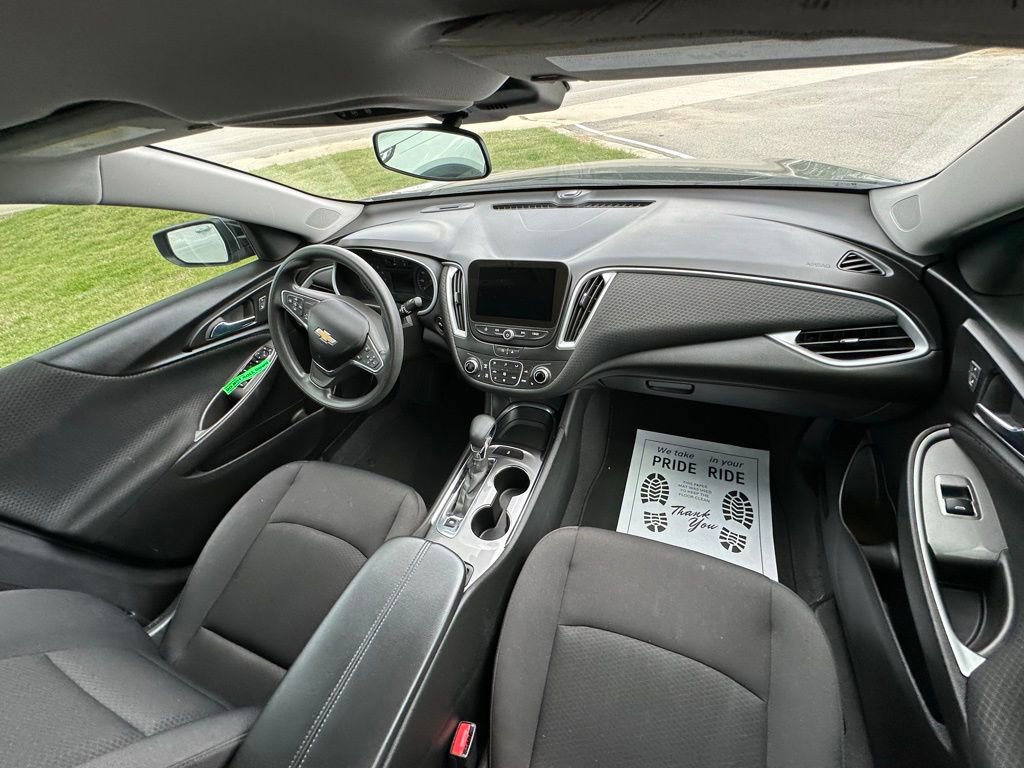 Used 2023 Chevrolet Malibu LT image 9