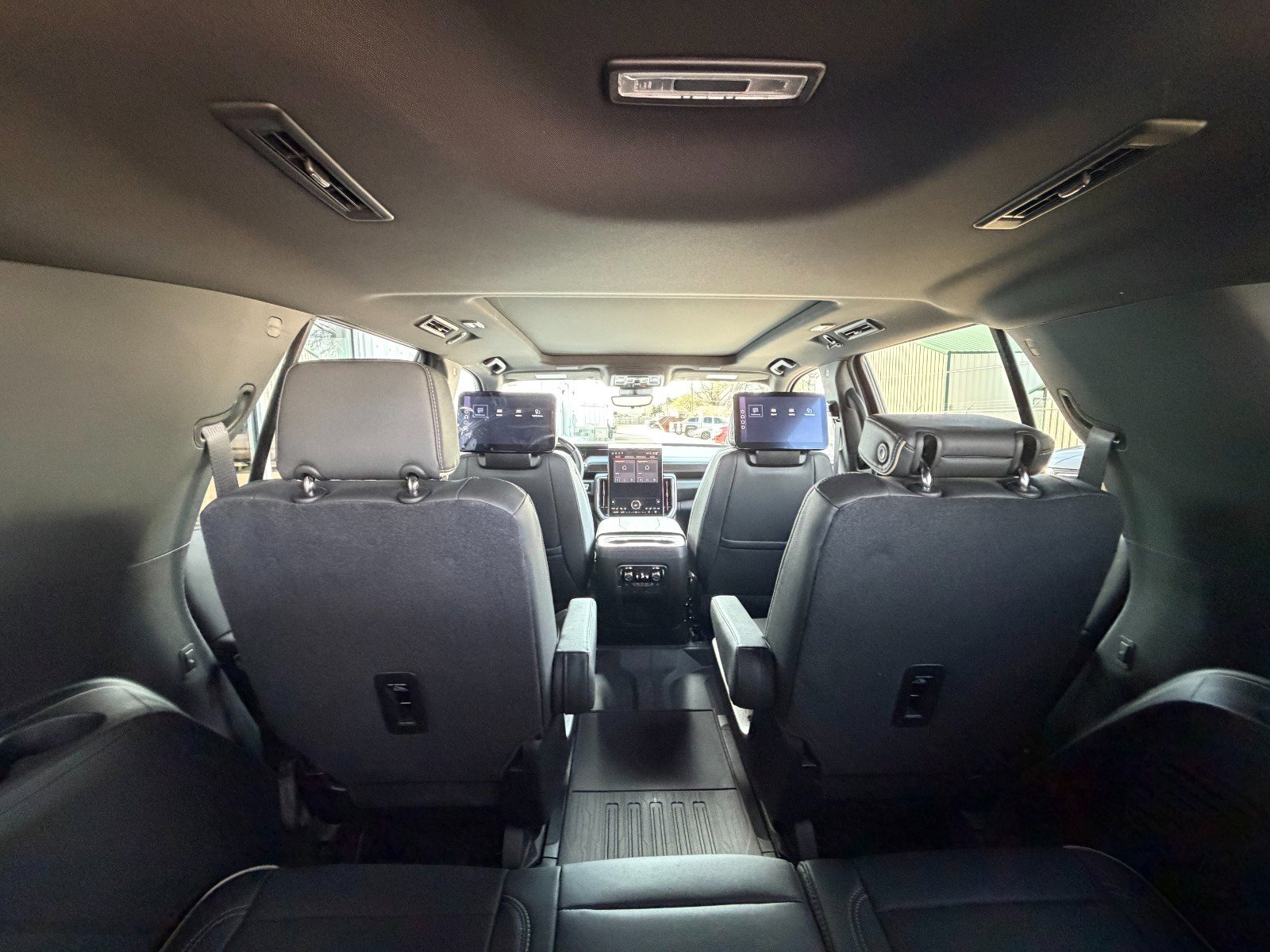 New 2026 GMC Yukon Elevation w/ Elevation Premium Package image 35