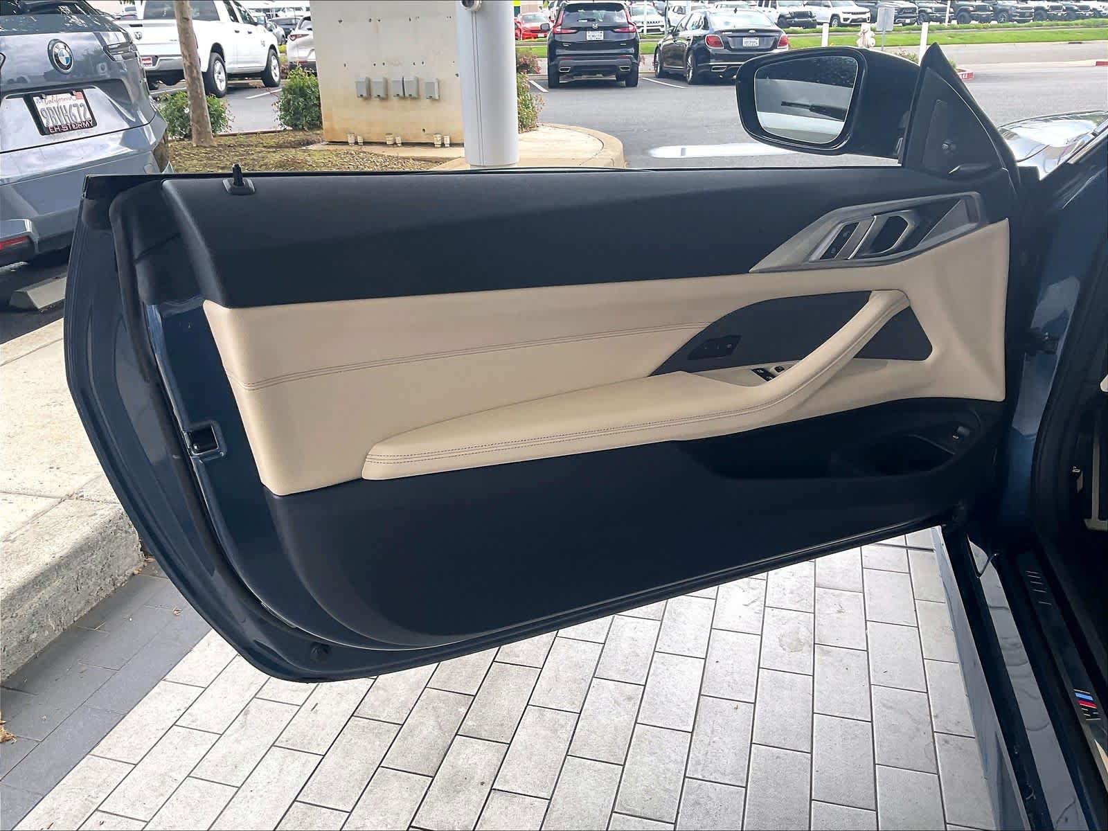 Used 2024 BMW M440i Coupe RWD image 25