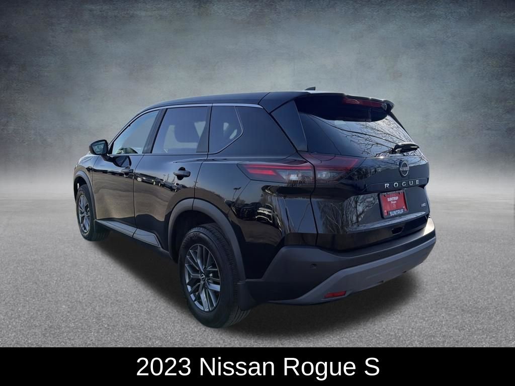 Used 2023 Nissan Rogue S image 3