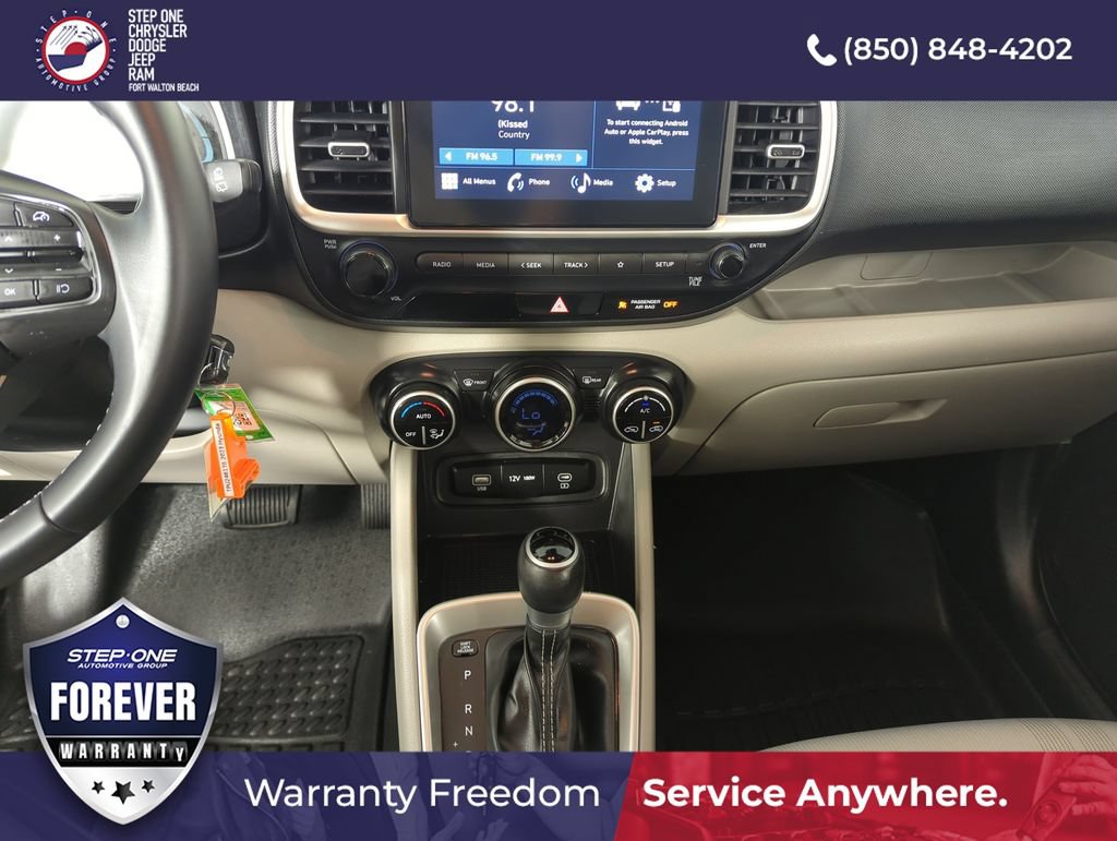 Used 2023 Hyundai Venue SEL FWD image 24