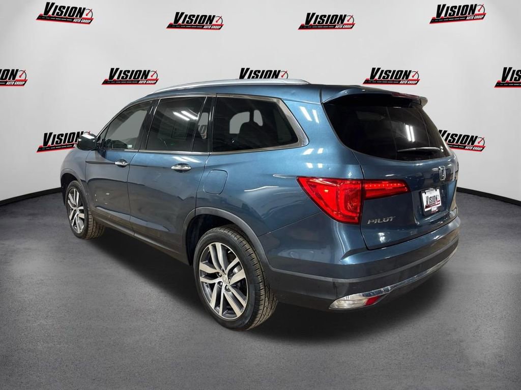 Used 2017 Honda Pilot Touring image 7