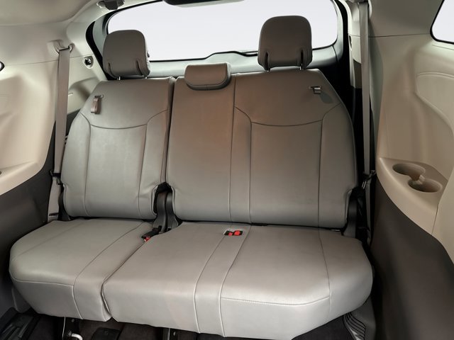 Used 2023 Toyota Sienna XLE image 20