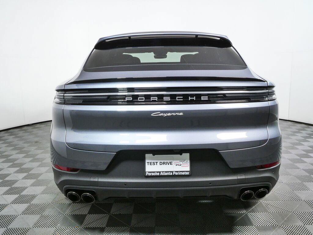 New 2026 Porsche Cayenne Coupe AWD/4WD image 31