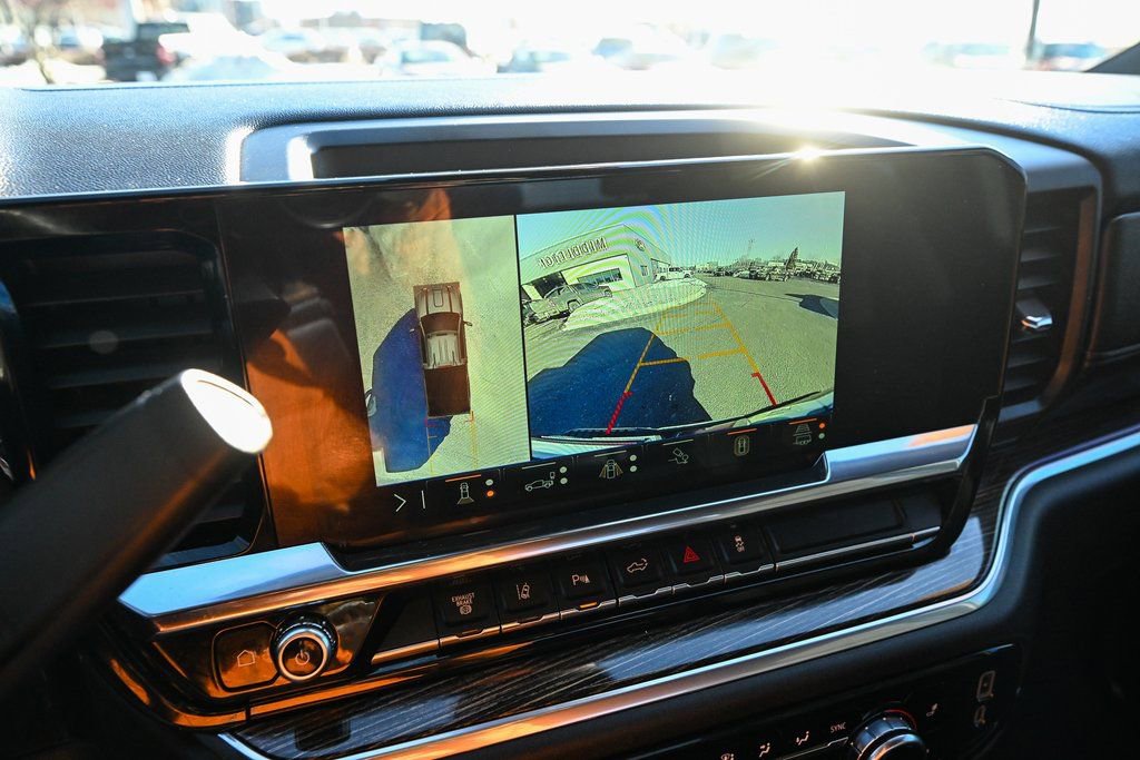 Used 2024 GMC Sierra 2500 SLE image 35