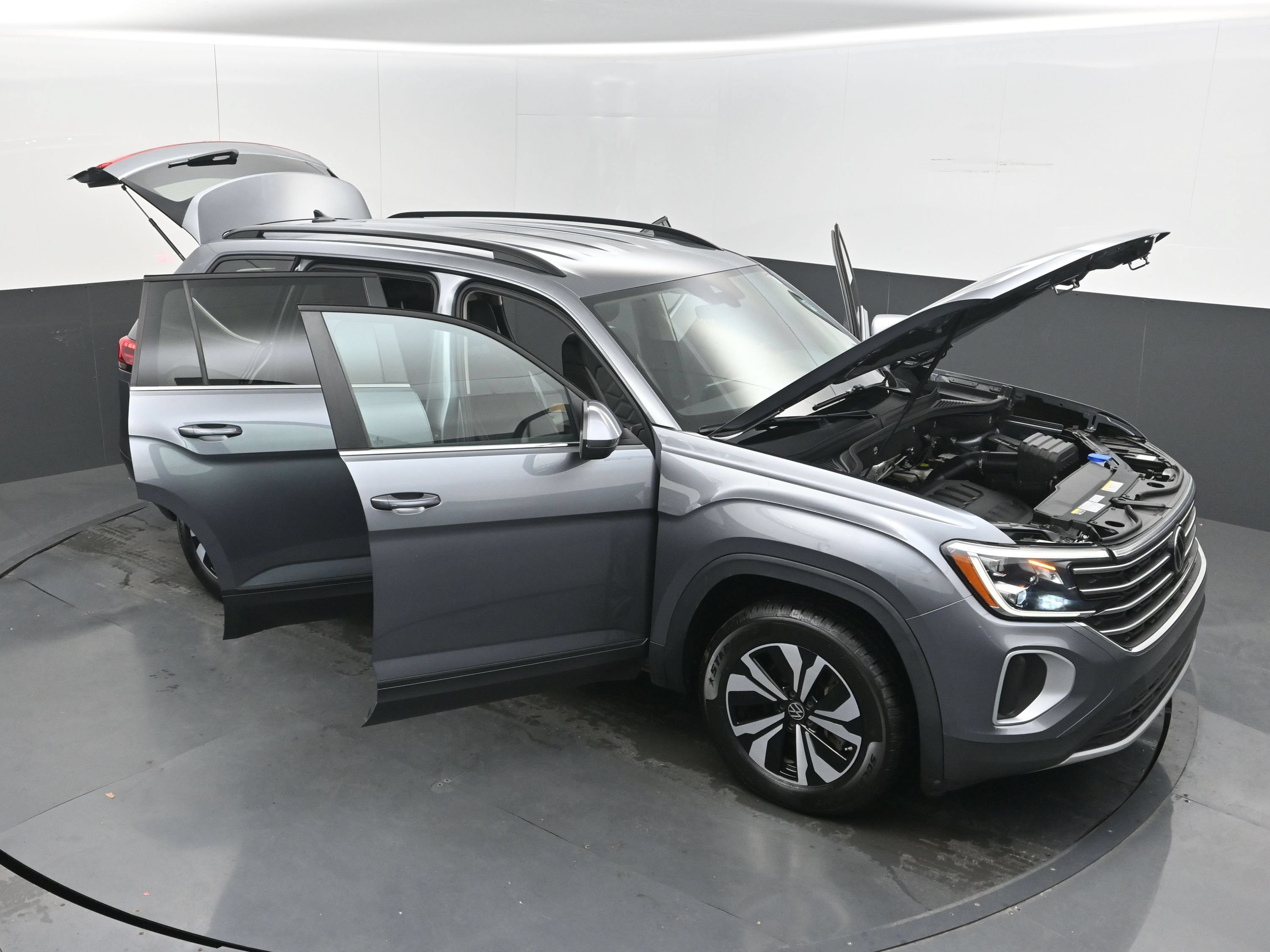 Used 2024 Volkswagen Atlas SE FWD image 54