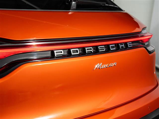 Certified 2025 Porsche Macan image 29