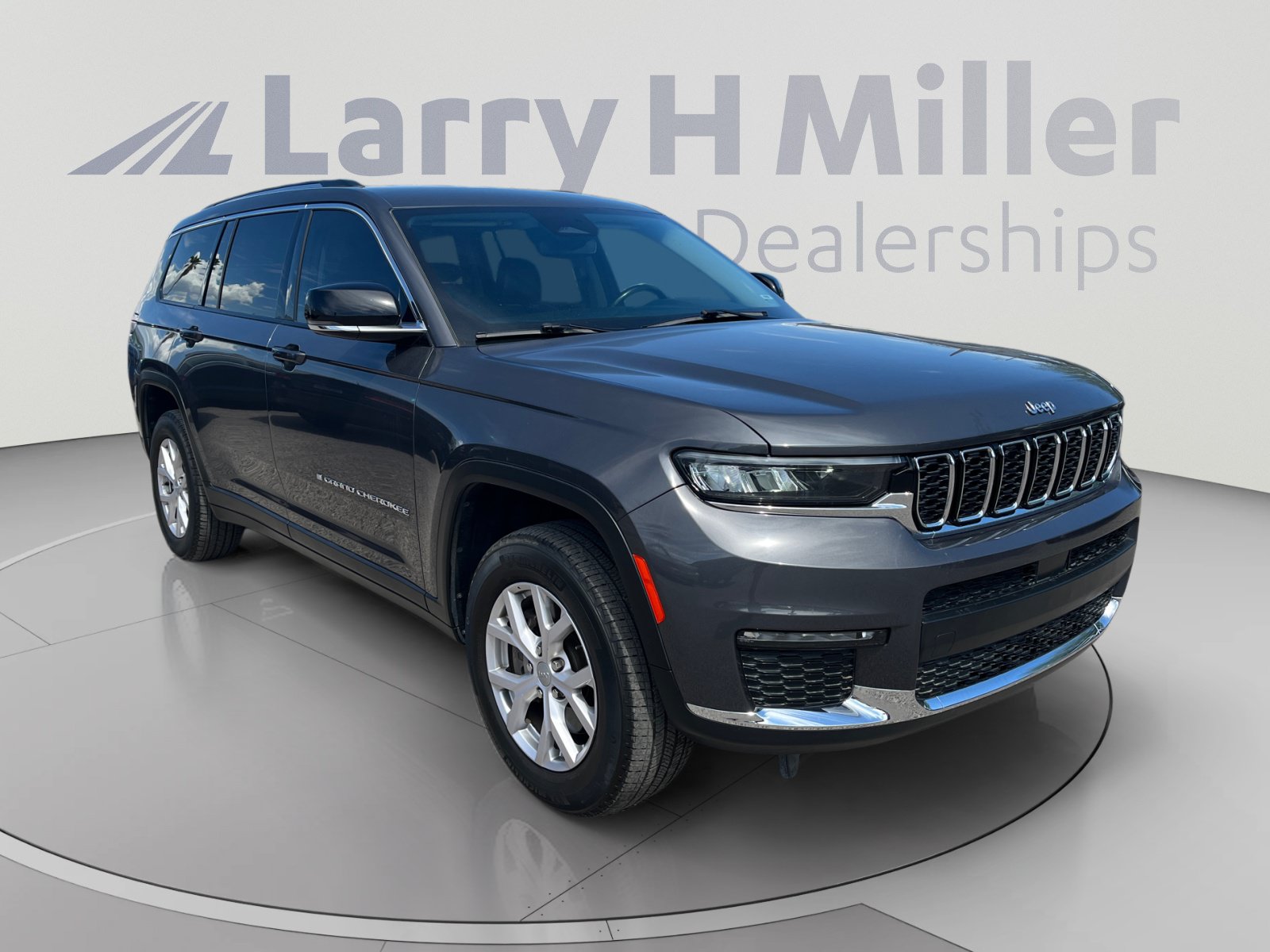 Used 2021 Jeep Grand Cherokee L Limited AWD/4WD image 7