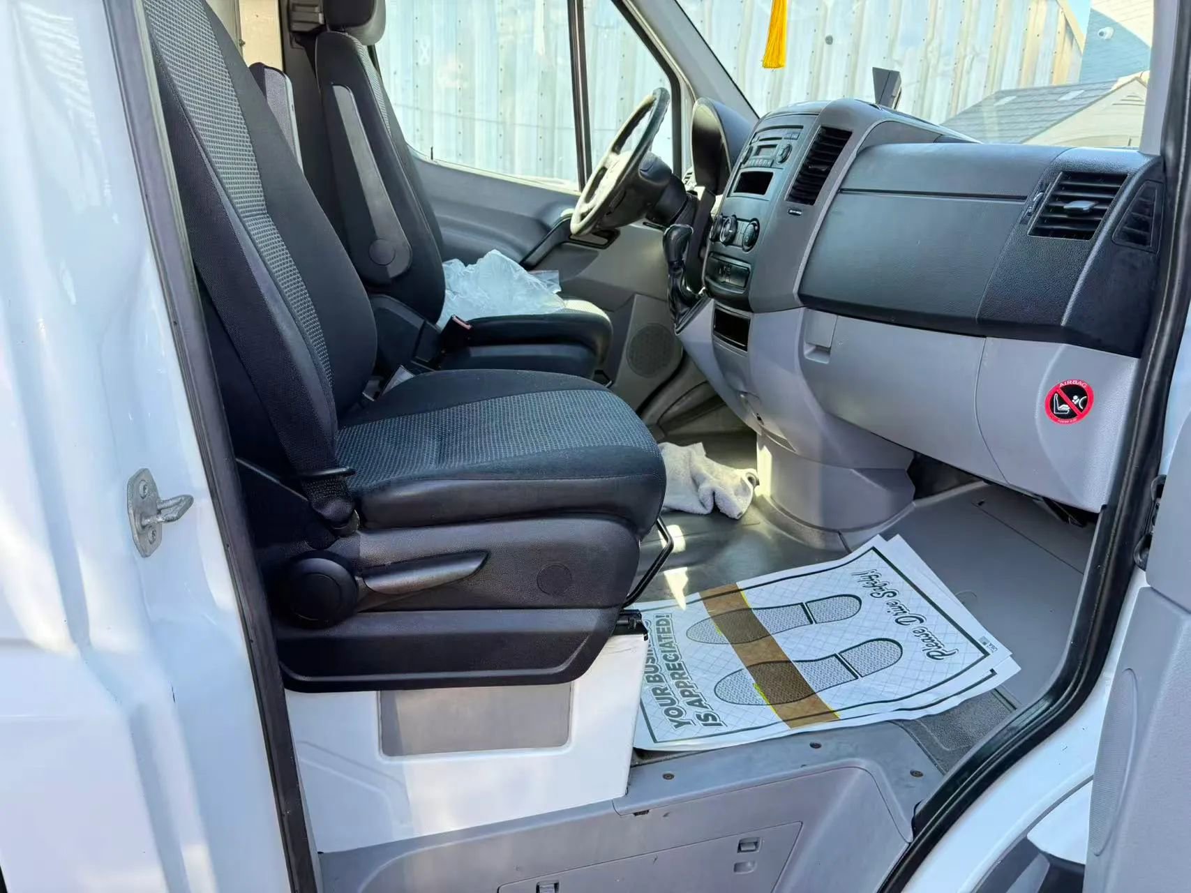 Used 2012 Mercedes-Benz Sprinter 2500 image 16