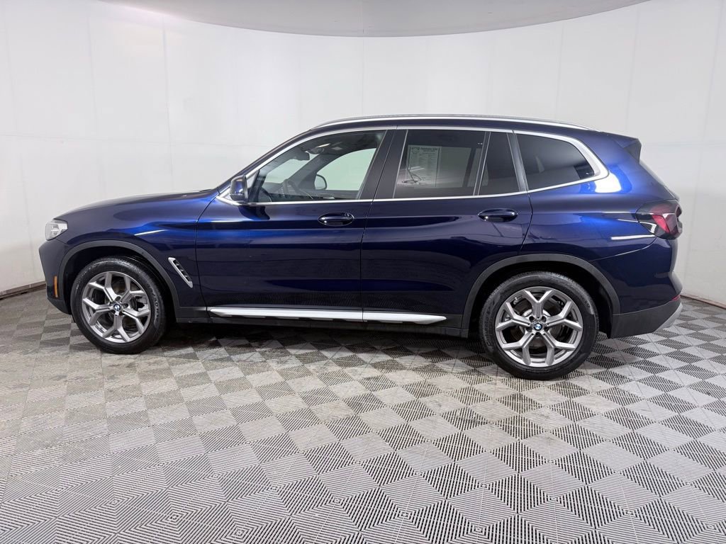 Used 2023 BMW X3 xDrive30i image 3