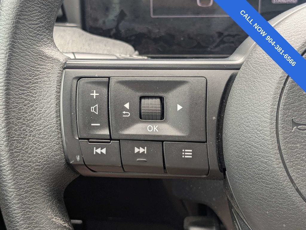 Used 2025 Nissan Kicks SV FWD image 26