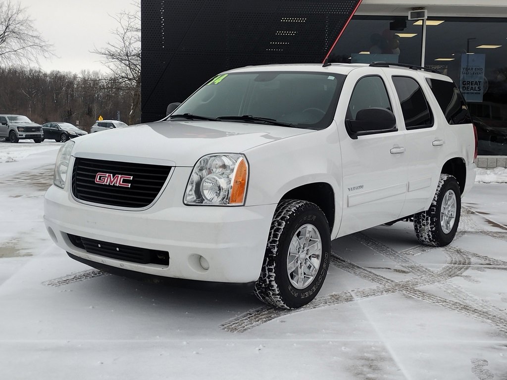 Used 2014 GMC Yukon SLE image 1