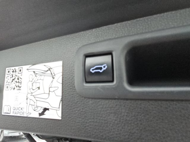 Used 2021 Toyota Highlander Platinum FWD image 14