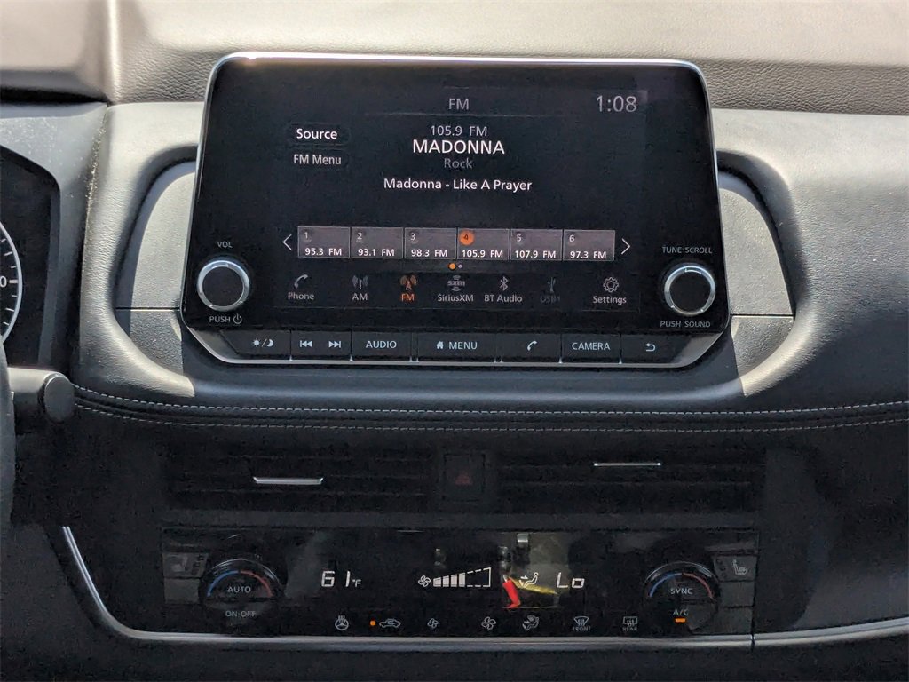 Used 2023 Nissan Rogue SV w/ SV Premium B Package image 15