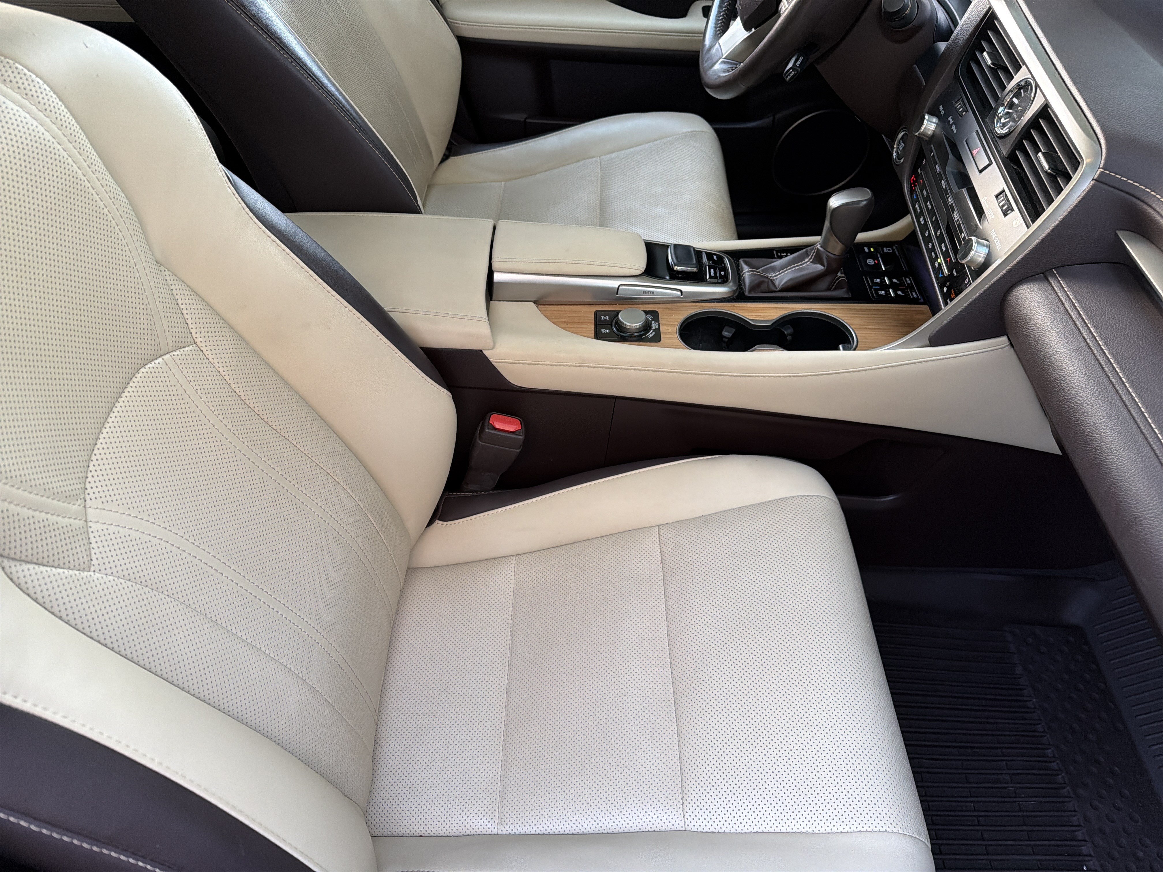 Used 2019 Lexus RX 350L AWD image 43