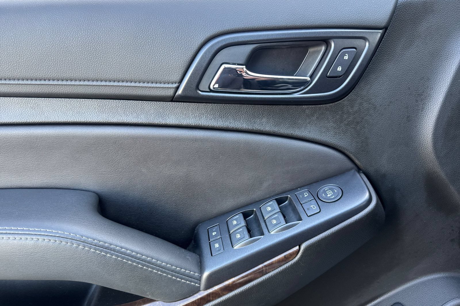 Used 2019 Chevrolet Tahoe LT RWD image 11
