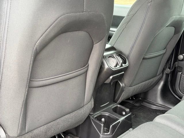 Used 2018 Jeep Wrangler Unlimited Sport AWD/4WD image 28