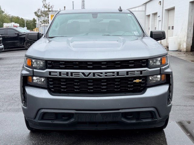 Used 2022 Chevrolet Silverado 1500 Custom AWD/4WD image 3