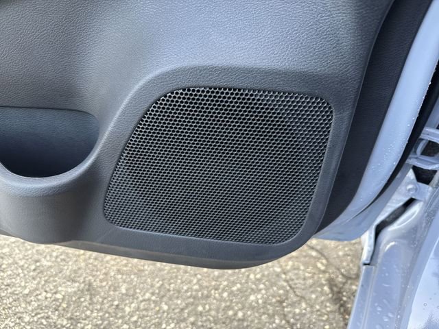 New 2025 Nissan Versa SR w/ Trunk Package FWD image 25