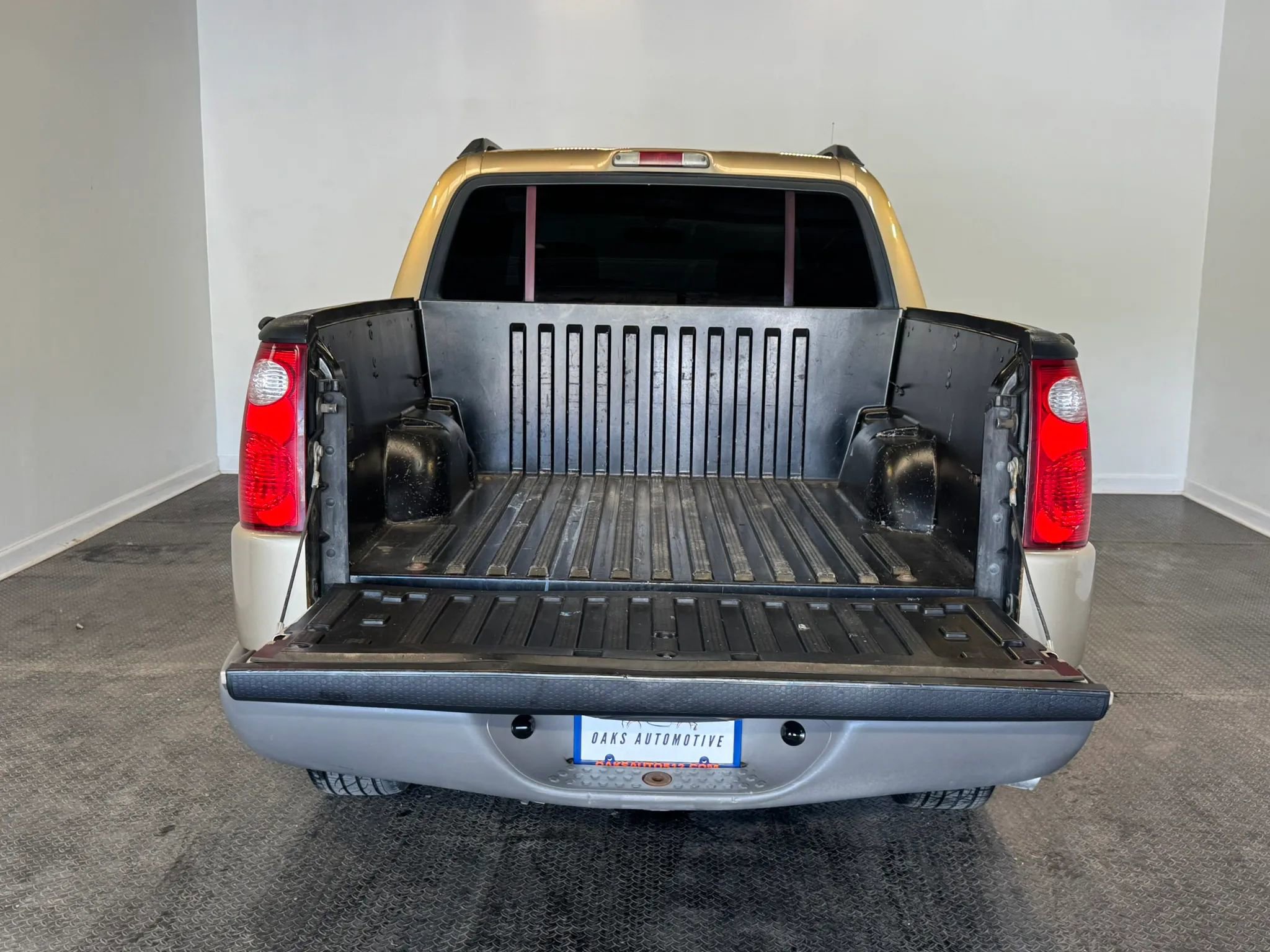 Used 2002 Ford Explorer Sport Trac 4x4 image 30