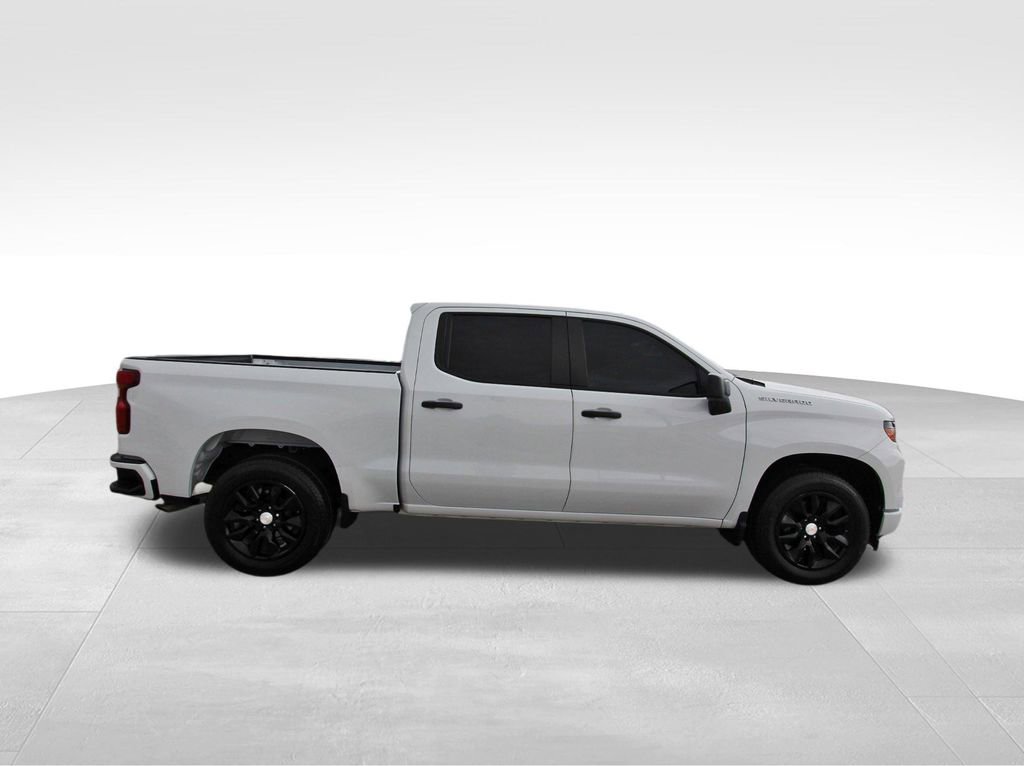 Used 2024 Chevrolet Silverado 1500 Custom image 5