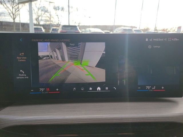 Used 2026 BMW 330i xDrive Sedan image 36