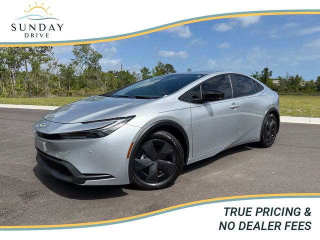 Used 2026 Toyota Prius LE image 1