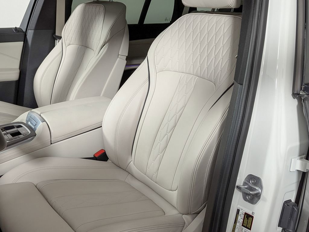 Certified 2024 BMW X5 xDrive40i w/ M Sport Package image 22