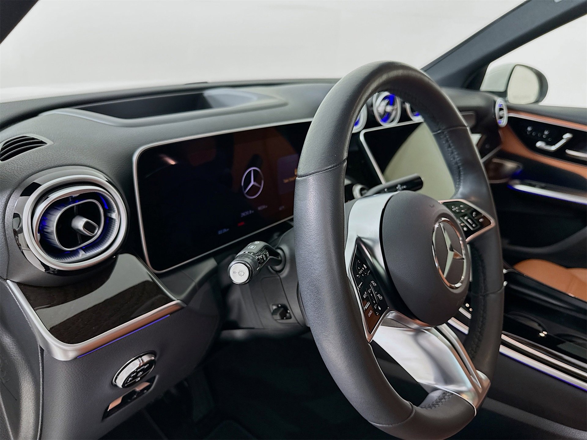 Used 2026 Mercedes-Benz GLC 300 image 10