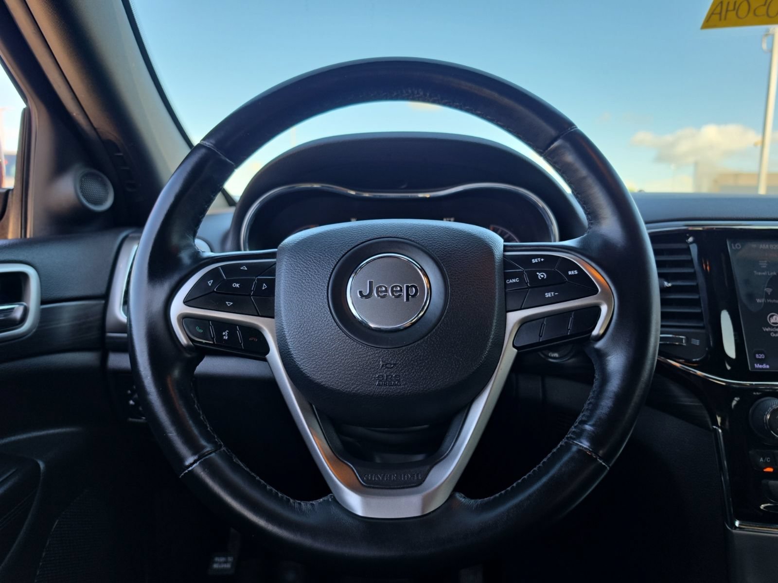 Used 2020 Jeep Grand Cherokee Altitude RWD image 20