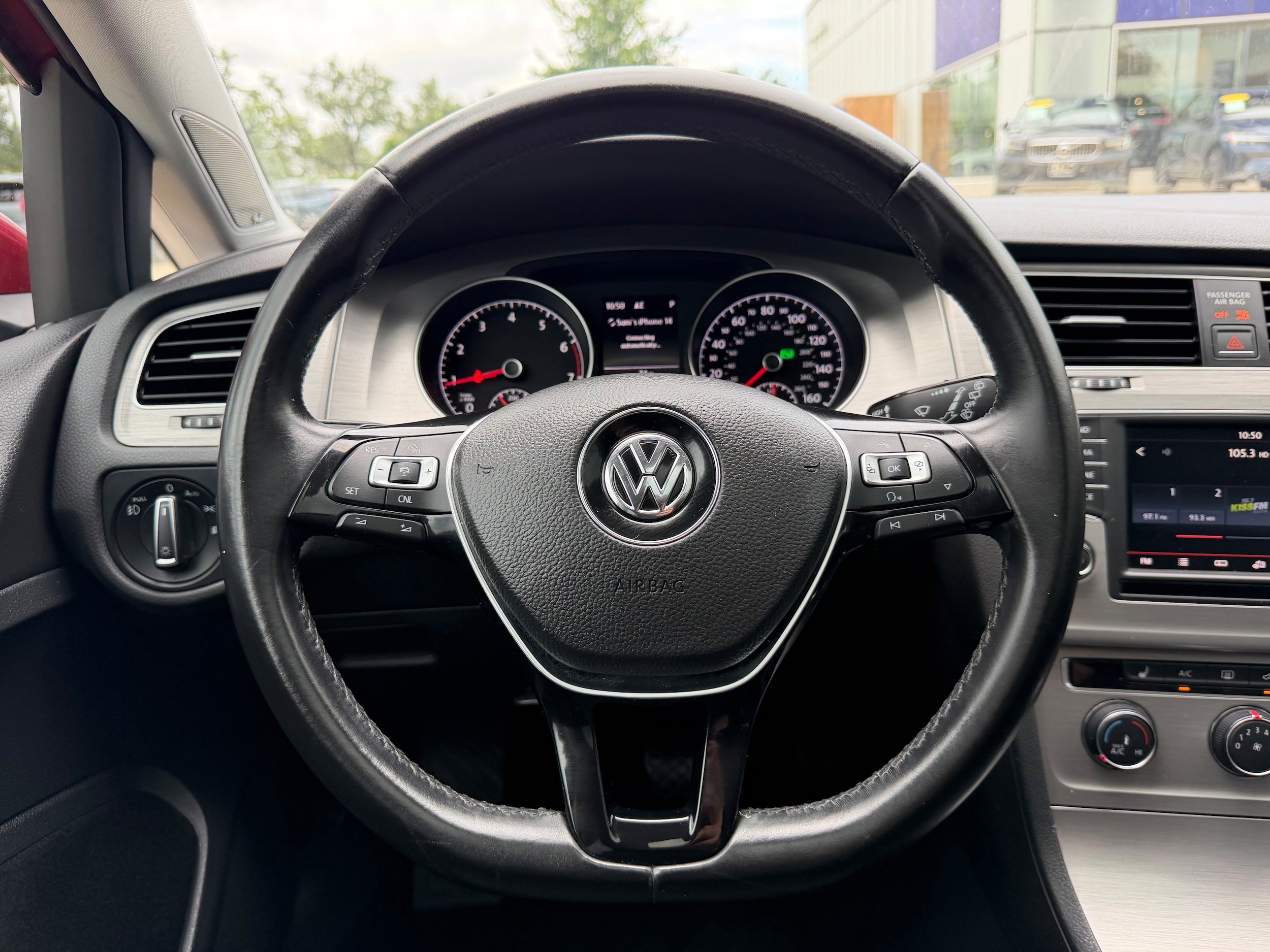 Used 2016 Volkswagen Golf SE w/ Lighting Package FWD image 17