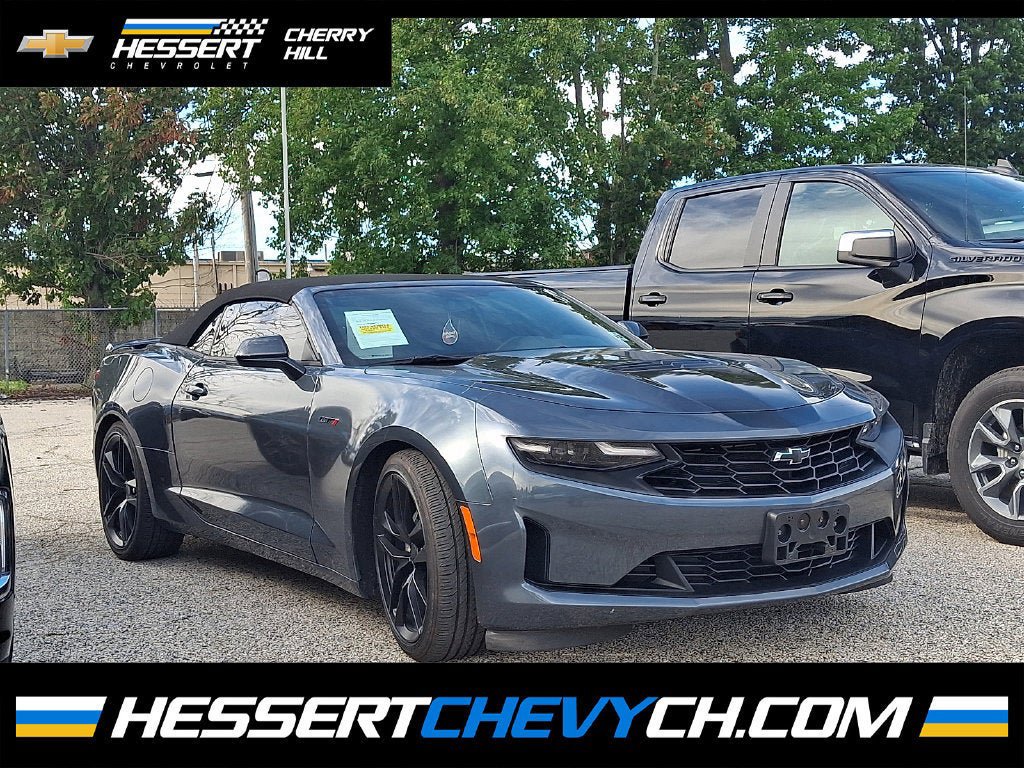 Used 2023 Chevrolet Camaro LT w/ Technology Package RWD image 1