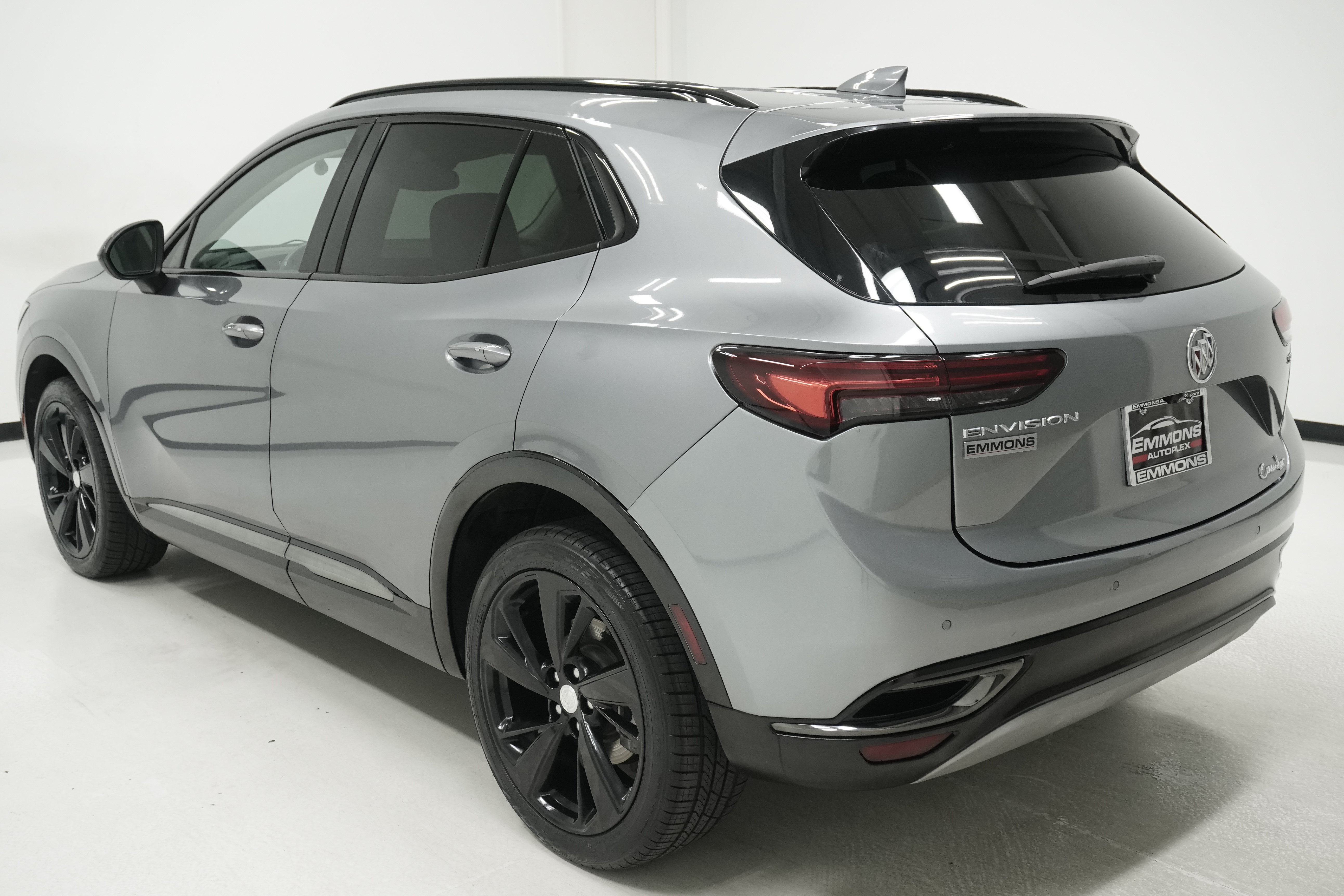 Used 2021 Buick Envision Essence w/ Sport Touring Package FWD image 6
