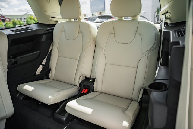 New 2026 Volvo XC90 B6 Ultra w/ Protection Package Premier image 32
