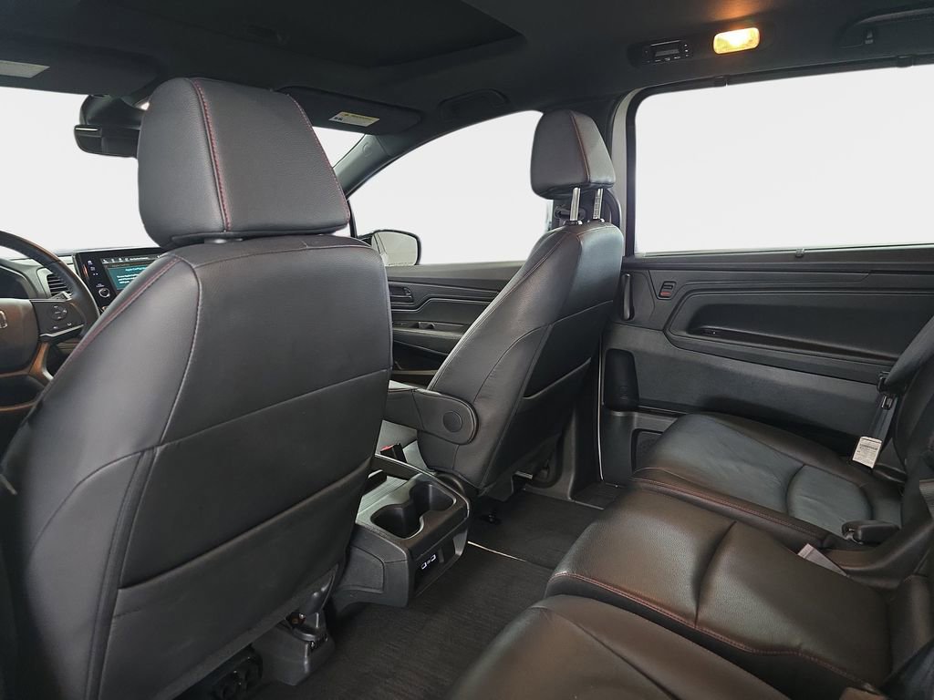 Used 2023 Honda Odyssey Sport image 16