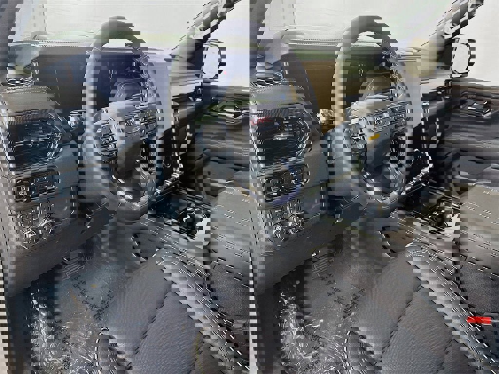 New 2026 GMC Yukon XL Elevation w/ LPO, Elevation Black Package image 4