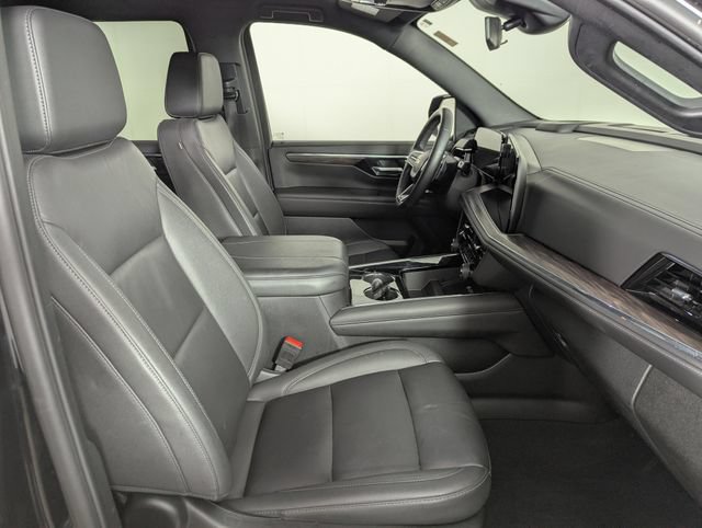 Used 2025 Chevrolet Tahoe LT AWD/4WD image 22