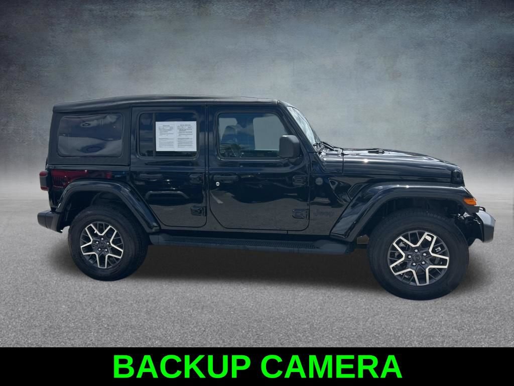 Certified 2025 Jeep Wrangler Unlimited Sahara AWD/4WD image 4