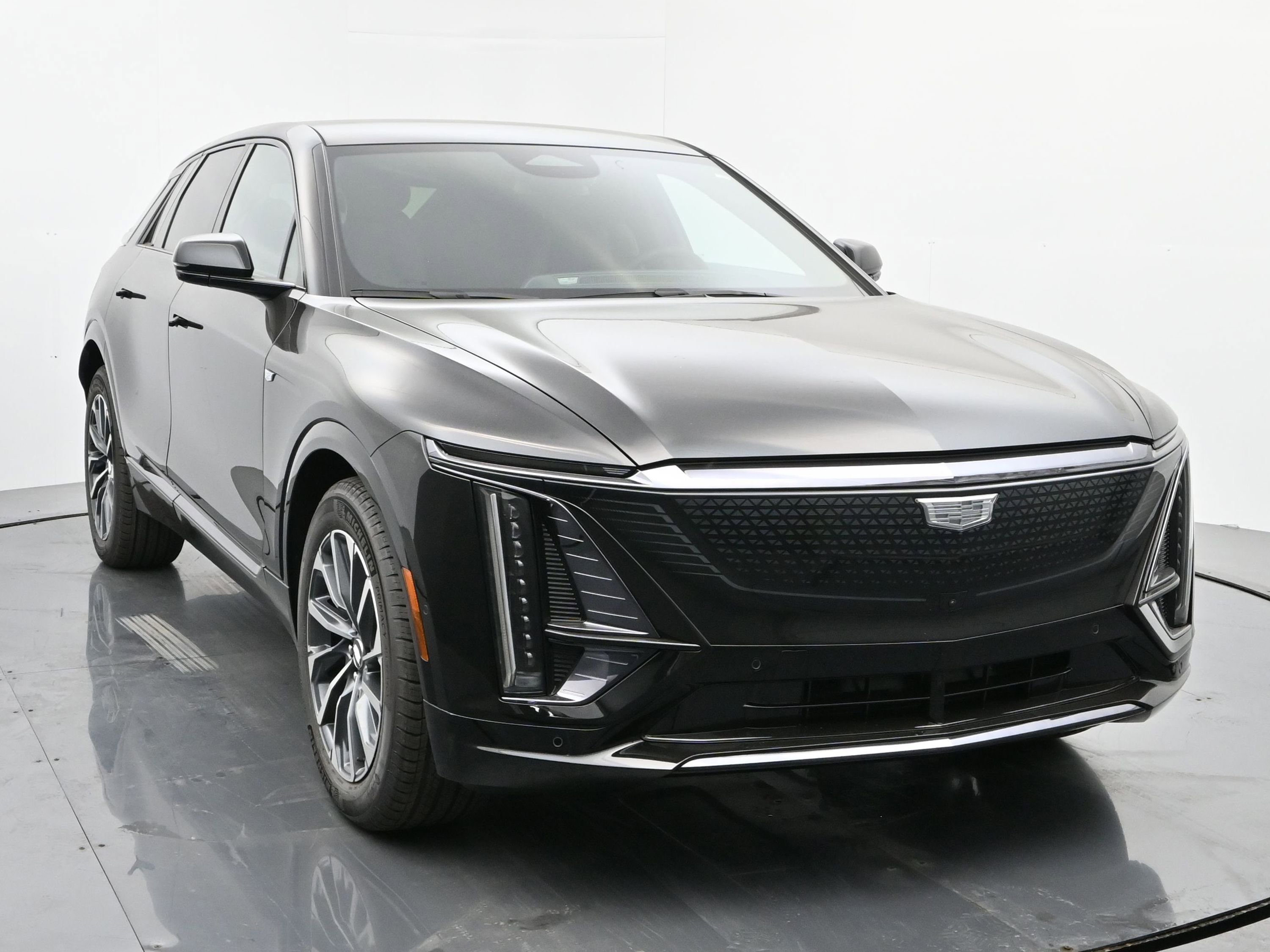 New 2025 Cadillac Lyriq Sport w/ LPO, Floor Liner Package image 8