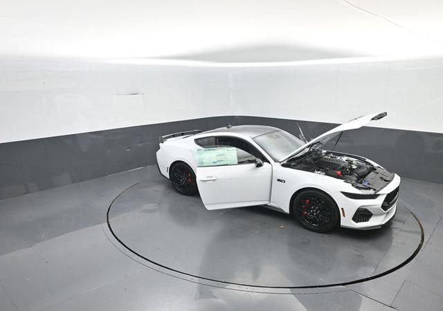 New 2026 Ford Mustang GT w/ GT Performance Package RWD image 31