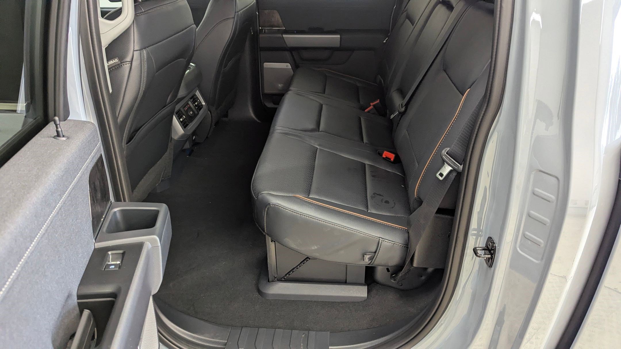 New 2026 Ford F250 Lariat w/ Chrome Package image 12