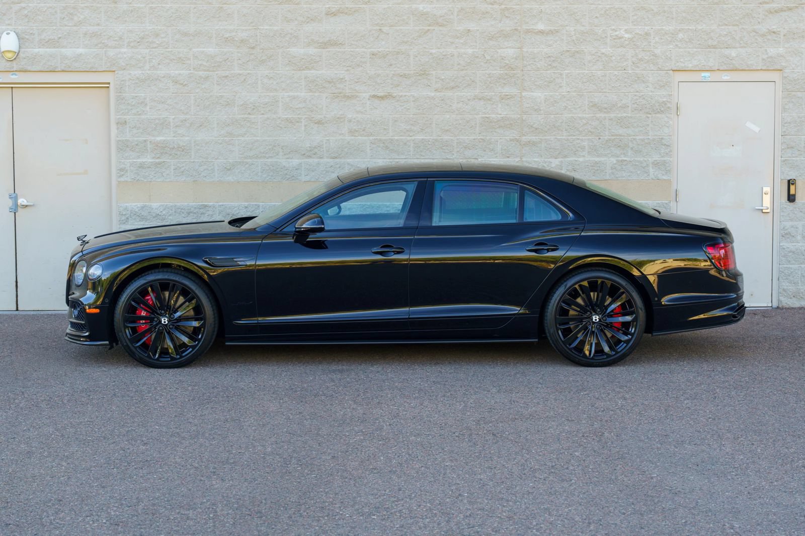 Used 2024 Bentley Flying Spur S W12 AWD/4WD image 25
