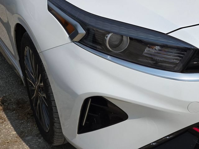 Certified 2024 Kia Forte GT-Line FWD image 4