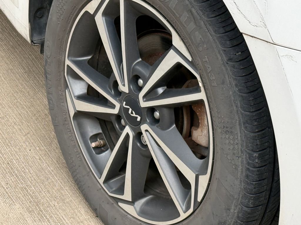 Used 2022 Kia Forte LXS FWD image 9