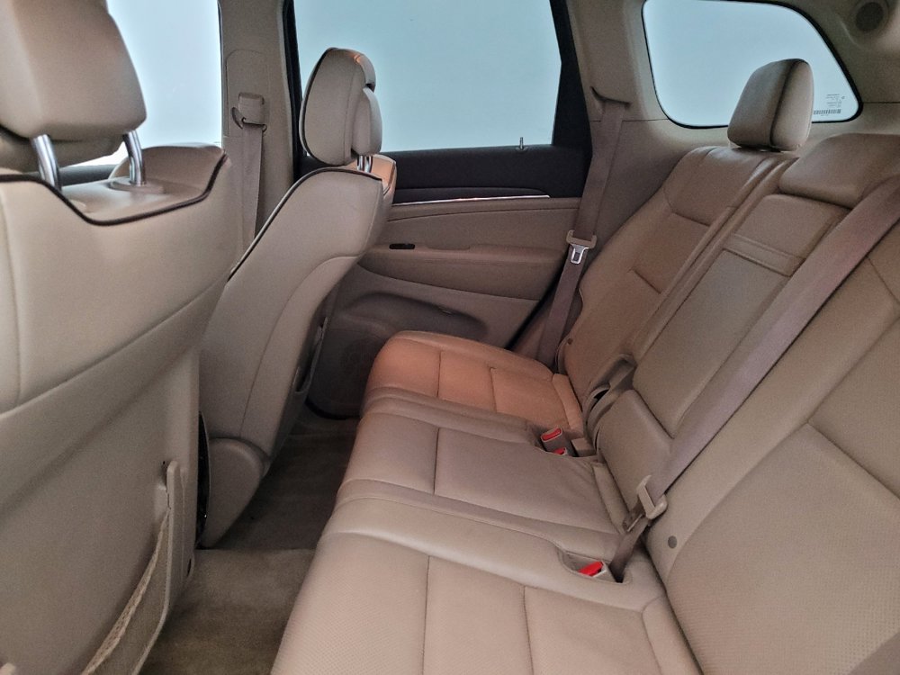 Used 2015 Jeep Grand Cherokee Overland w/ Advanced Technology Group image 18