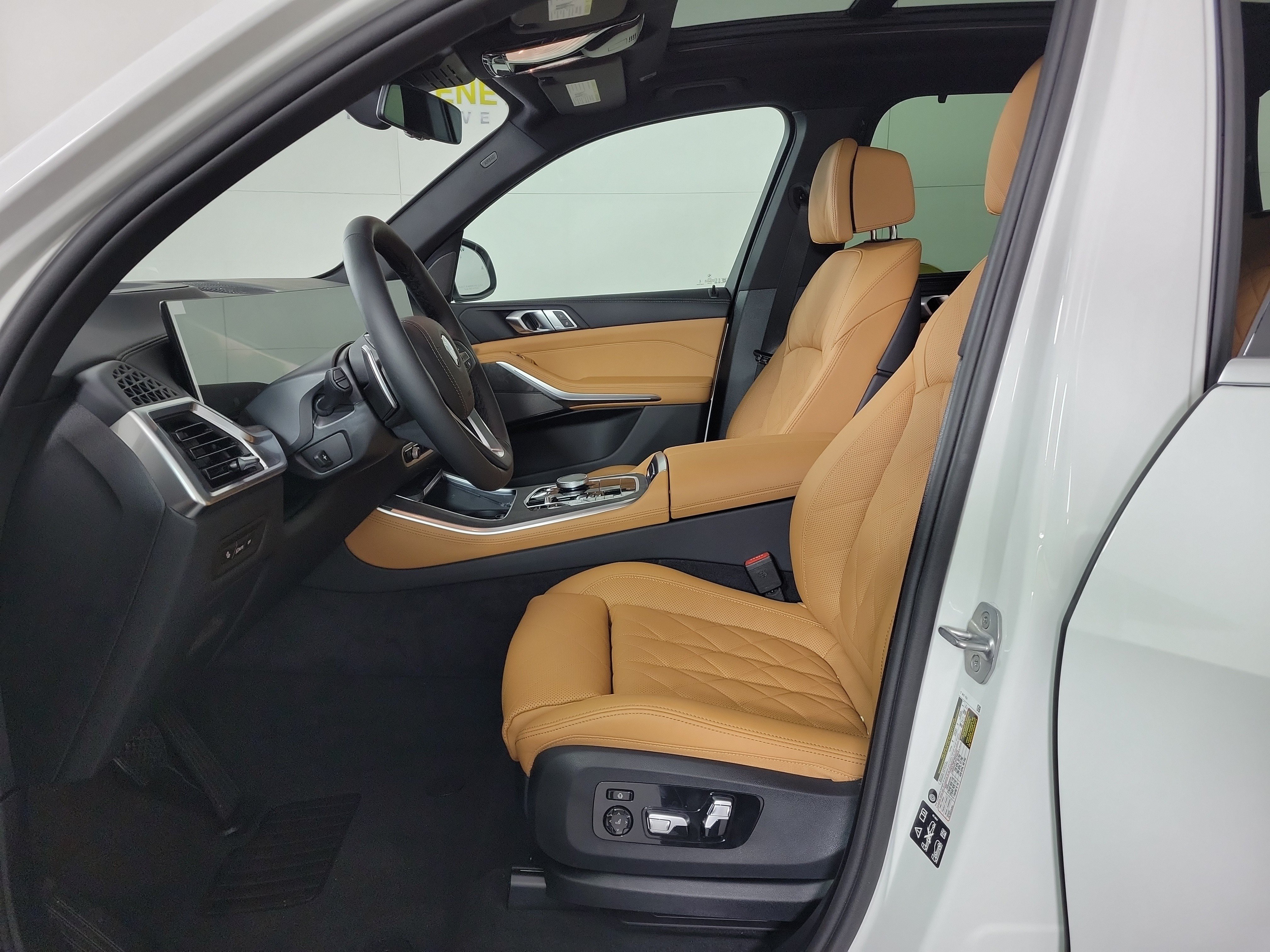 Certified 2026 BMW X5 xDrive40i AWD/4WD image 9