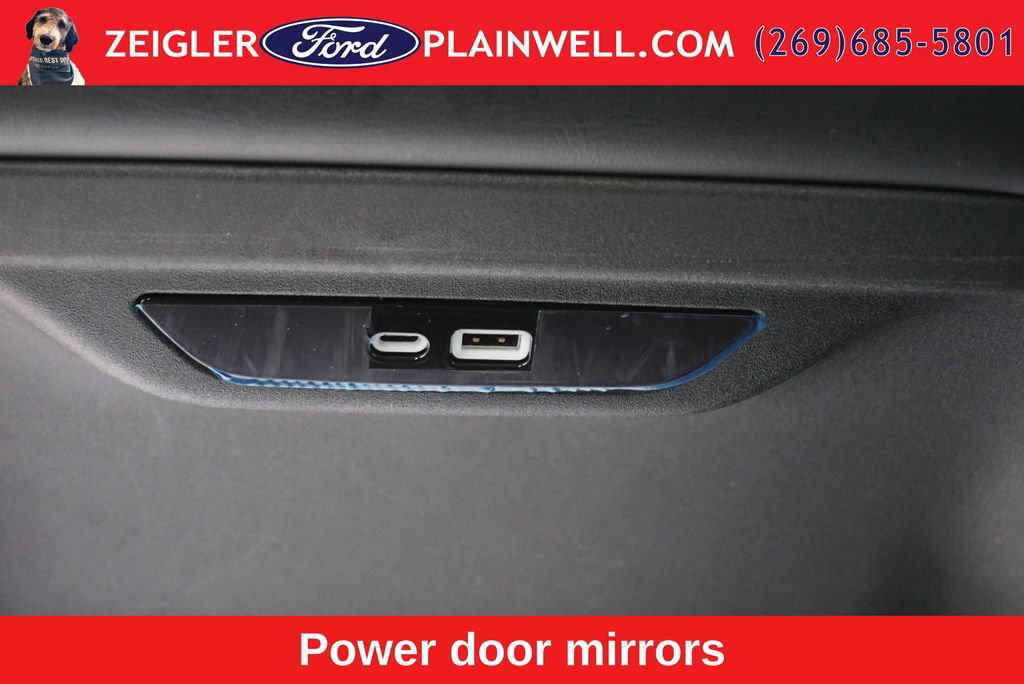 Used 2024 Chrysler Pacifica Touring-L FWD image 15