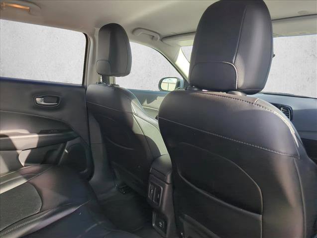 Used 2020 Jeep Compass Latitude image 18